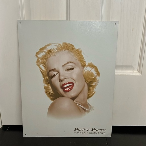 Marilyn Monroe Eternal Beauty metal sign - Picture 1 of 3